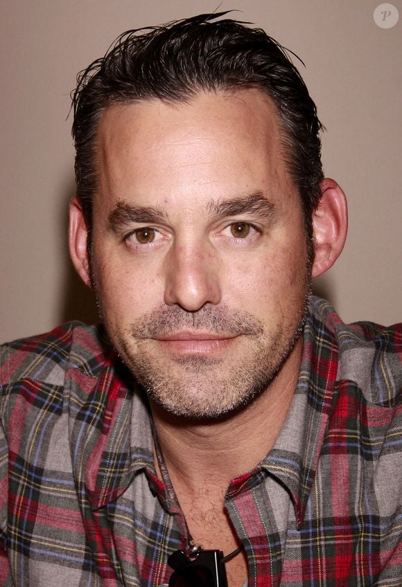 Retro - Décès de l'acteur US, Nicholas Brendon (Buffy contre les vampires...), à l'âge de 54 ans - New York City, NY Nicholas Brendon, plus connu pour avoir incarné Xander Harris dans "Buffy contre les vampires", est décédé à l'âge de 54 ans, sa famille confirmant qu'il s'est éteint dans son sommeil de causes naturelles, alors que les fans se souviennent de son rôle de longue durée dans la série à succès ainsi que de ses apparitions dans "Esprits criminels" et "Psycho Beach Party".
Backgrid USA / Bestimage