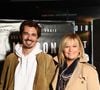 Sur place, mère et fils célèbrent le 29e anniversaire du beau brun.

Flavie Flament et son fils Antoine - Avant-première du film "La Maison" à l'UGC Ciné Cité Les Halles à Paris le 8 novembre 2022. © Pierre Perusseau / Bestimage