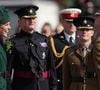 Elle portait un élégant manteau vert foncé Alexander McQueen, déjà porté lors de la procession de Noël 2024.

Kate Middleton assiste au défilé de la Saint-Patrick des Irish Guards à la caserne de Mons, Aldershot.
Julien Burton / Bestimage