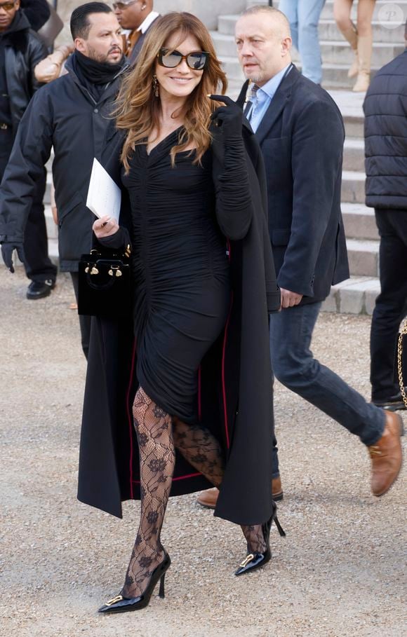 Carla Bruni au défilé Schiaparelli "Collection Haute Couture Printemps/Eté 2025" lors de la Fashion Week de Paris (PFW), le 27 janvier 2025

Photo : Christophe Aubert / Bestimage