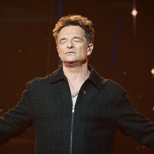 Exclusif - David Hallyday lors de l’enregistrement de l’émission “Les stars s’unissent pour le Sidaction” au théâtre Marigny à Paris, France, le 11 mars 2025. L’émission sera diffusée en prime le 22 mars sur France 2. © Guirec-Moreau/ Bestimage