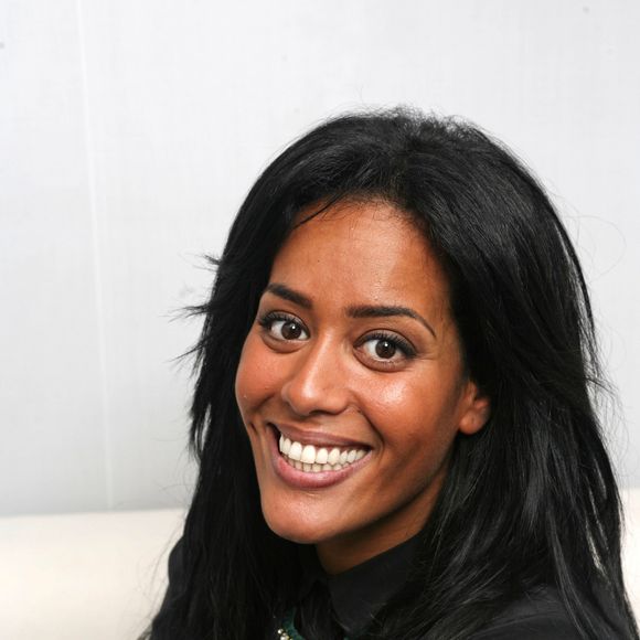 Amel Bent 2013 - Portrait JLPPA / Bestimage
