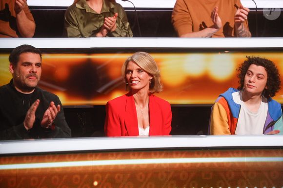 Exclusif - Matthieu Lartot, Sylvie Tellier, Roman Doduik - Enregistrement de l'émission "100% logique" présentée par C. Feraud et qui sera diffusée le 5 avril 2024 au Studio du Lendit à Saint-Denis, France, le 20 décembre 2024. © Christophe Clovis / Bestimage