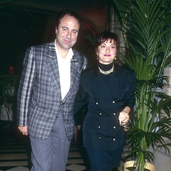 Emmanuel a, lui, hérité sans conteste du talent musical de son père

Archives - Michel Delpech et sa femme Geneviève lors du lancement du parfum Smalto à Paris en 1987