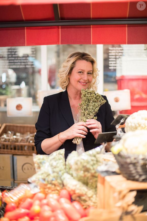 Exclusif - Luana Belmondo - Luana Belmondo lors du lancement de son livre "Italia mia Luana cuisine Rome" et de l'annonce de la diffusion de la série d'émissions sur la chaîne TV My Cuisine, au  restaurant l'Osteria del Vino du marché spacieux Eataly Paris Marais à Paris le 7 novembre 2019. © Tiziano Da Silva - Pierre Perusseau/Bestimage