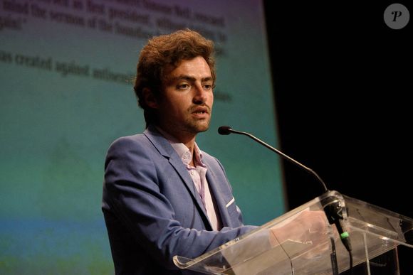 Nathan Devers lors d'une soirée contre la montée de l'antisémitisme en Europe, organisée par le magazine "Regle du Jeu", le Conseil représentatif des institutions juives de France (CRIF) et d'autres institutions françaises, au Théâtre Antoine, à Paris, France, le 3 juin 2024. Photo by Pierrick Villette/ABACAPRESS.COM