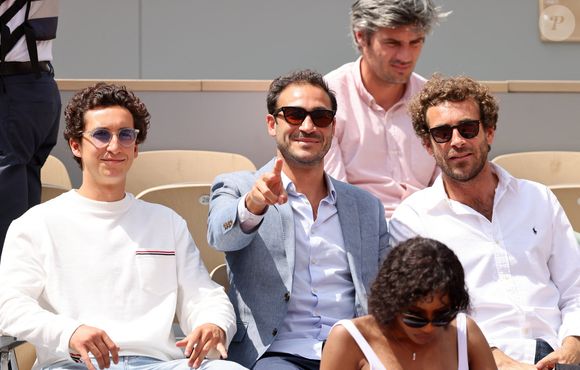 Les frères Kretz dans les tribunes des Internationaux de France de tennis de Roland Garros 2024 à Paris, France, le 4 juin 2024. © Jacovides-Moreau/Bestimage