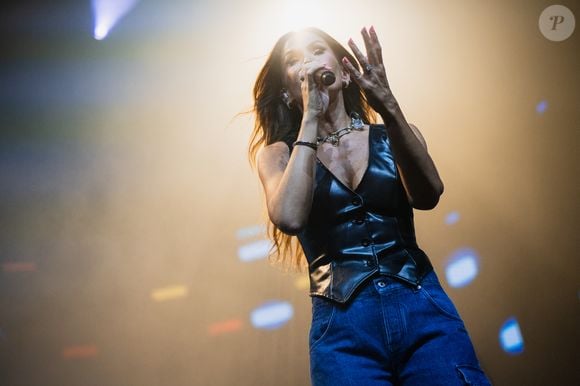 Exclusif - Vitaa en concert lors de la 1ère édition du "Festival Europe 2" au Casino de Paris le 17 juin 2025. © Alexandre Fumeron/Bestimage