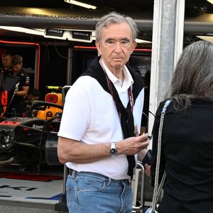 Bernard Arnault - Les célébrités dans les stands la veille du Grand Prix de Formule 1 (F1) de Monaco le 24 mai 2025. © Lionel Urman / Bestimage