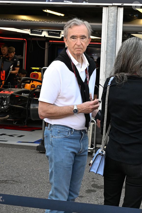 Bernard Arnault - Les célébrités dans les stands la veille du Grand Prix de Formule 1 (F1) de Monaco le 24 mai 2025. © Lionel Urman / Bestimage