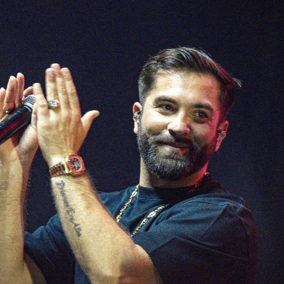 Après s’être blessé par arme à feu dans la nuit du 21 au 22 avril 2024, il goûte encore une fois au plaisir de la parentalité.

Kendji Girac - Les artistes se produisent lors du concert "Scoop Live" de Radio Scoop à la LDLC Arena de Décines près de Lyon, le 25 février 2025. 
© Sandrine Thesillat / PsnewZ / Bestimage
