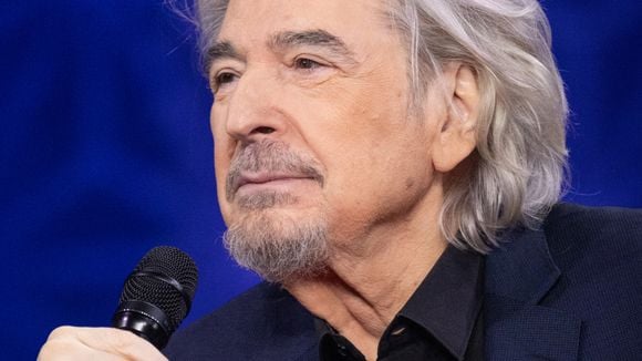 "Je ne peux pas aller chanter" : Serge Lama, retiré de la vie publique, en dit plus sur son état