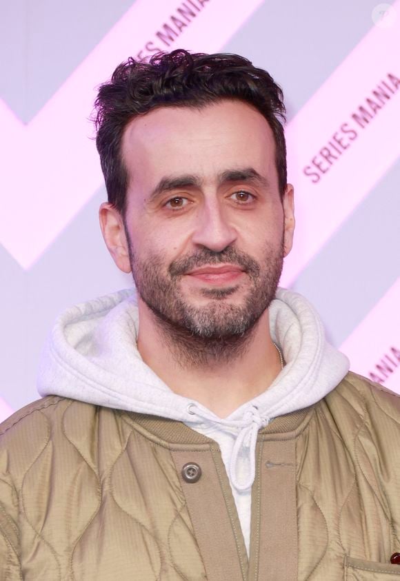 Jonathan Cohen lors du festival Séries Mania à Lille le 22 mars 2025 © Chrisotphe Aubert via Bestimage