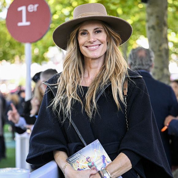 Sophie Thalmann épouse de Christophe Soumillon lors du Qatar Prix de l'Arc de Triomphe à l'Hippodrome Longchamp le 5 octobre 2025 à Paris France. Photo par Victor Joly/Abaca
