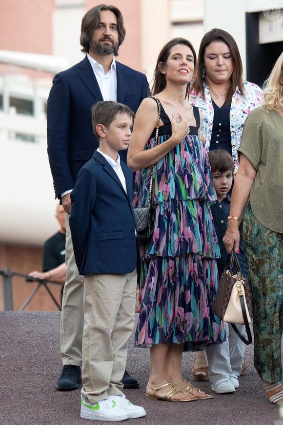 Charlotte Casiraghi, Dimitri Rassam, Raphael Elmaleh et Balthazar Rassam lors du traditionnel pique-nique de Monaco le 9 septembre 2023 à Monaco. Photo Pierre Villard/Pool/ABACAPRESS.COM