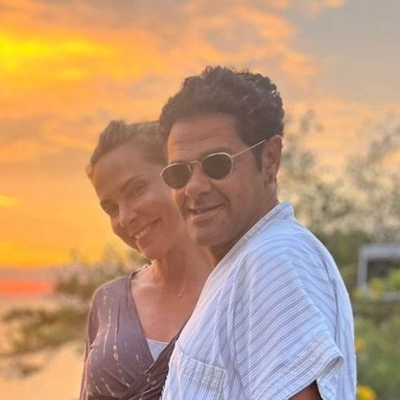 Cette année, il serait possible en posant vos 25 jours de congés payés, d'avoir 61 jours de vacances. 

Mélissa Theuriau et Jamel Debbouze en vacances en Thaïlande. (Capture d'écran Instagram)
