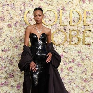 Zoe Saldana lors de la 82ème édition des Golden Globes au Beverly Hilton à Los Angeles, le 5 janvier 2024.