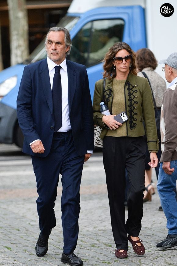 Emmanuel Chain et sa femme Camille Gabella - Arrivées aux obsèques de Jean-Paul Rappeneau en l'église Saint-Sulpice à Paris le 10 septembre 2026 ©Agence/Bestimage