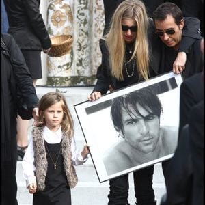 Valérie Bourdin, Sasha et Tanelle (fille de Valérie Bourdin) aux obsèques de Filip Nikolic à l'église Russe de Sainte Genevieve des Bois. Photo par JACOVIDES-MOREAU / BESTIMAGE