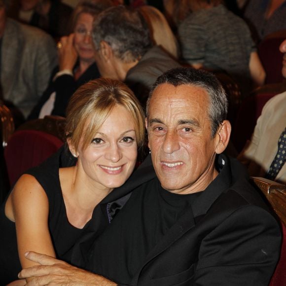 Elle se reconstruit aujourd'hui entre Paris et leur maison de Ménerbes.

Audrey Crespo-Mara et Thierry Ardisson lors de la générale de la pièce Comme s'il en pleuvait, de Sébastien Thiéry, au Théâtre Édouard VII, à Paris.