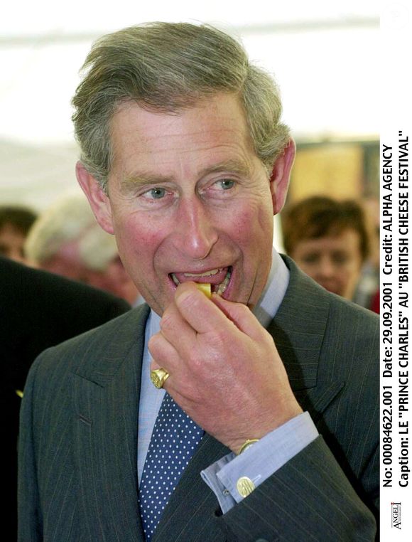 Charles III a toujours pris un petit déjeuner royal, préférant bouder le repas de midi. 

Charles III au British Cheese Festival © ALPHA AGENCY / BESTIMAGE