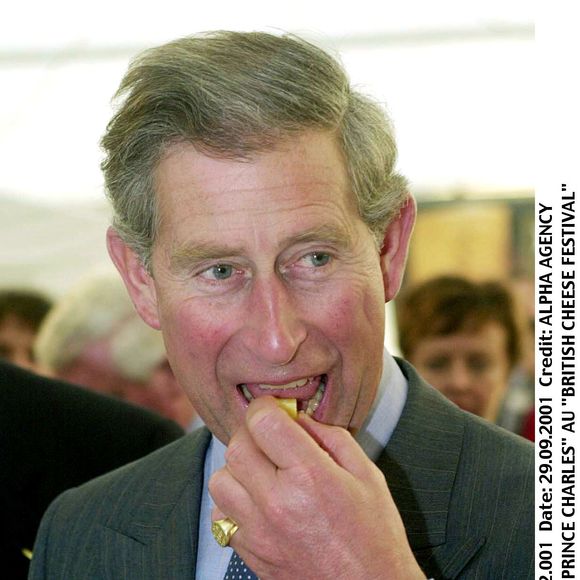 Charles III a toujours pris un petit déjeuner royal, préférant bouder le repas de midi. 

Charles III au British Cheese Festival © ALPHA AGENCY / BESTIMAGE