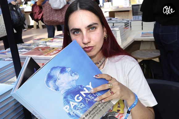Après un nouvel album, il ira en Patagonie pour mener à bien un projet touristique avec ses enfants

Aël Pagny  ( fille de Florent Pagny ) - Festival du Livre de Paris 2025 au Grand Palais à Paris le 11 avril 2025. © Cédric Perrin / Bestimage