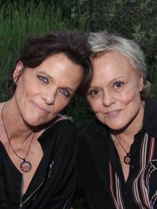 Pour ses 71 ans, Muriel Robin reçoit un très beau cadeau de sa femme Anne Le Nen : "Grâce à ton courage..."