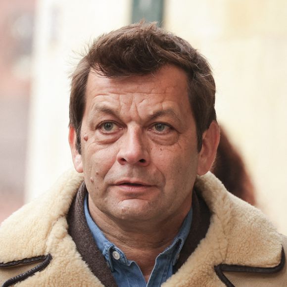 Laurent Mariotte assistant à la cérémonie d'enterrement de Jean-Luc Petitrenaud à l'église Saint-Pierre du Gros Caillou dans le 7e arrondissement de Paris, France, le 17 janvier 2025. Jean-Luc Petitrenaud, critique gastronomique et personnalité de la télévision française, est décédé le 10 janvier à l'âge de 74 ans. Photo par Nasser Berzane/ABACAPRESS.COM