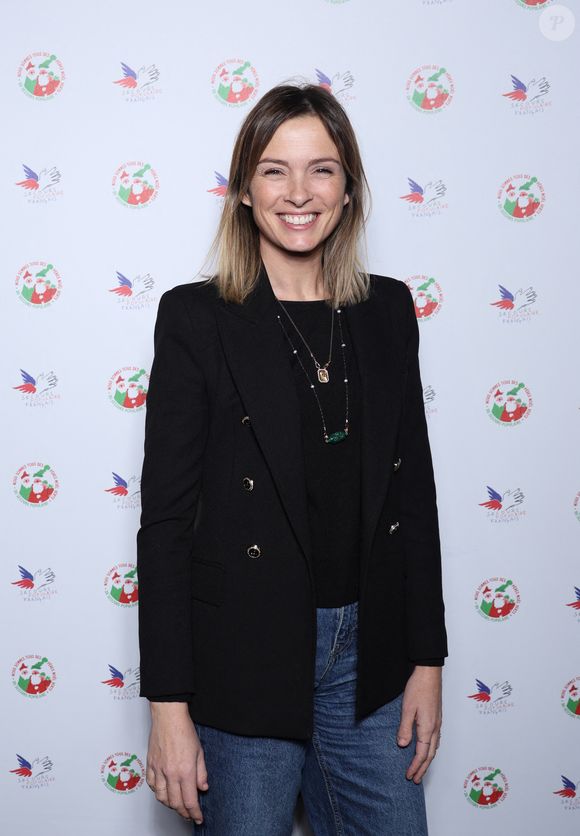 Isabelle Ithurburu - Soirée du Secours Populaire au musée des arts Forains à Paris le 4 décembre 2023. © Denis Guignebourg/Bestimage