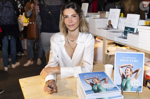 Alexandra Rosenfeld au Festival du Livre de Paris au Grand Palais éphémère à Paris, France, le 23 avril 2022. © Jack Tribeca/Bestimage