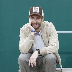 Exclusif - Philippe Lacheau - Tournoi des Célébrités sur le court Suzanne-Lenglen à Roland Garros à l'occasion de l'Alpine Paris Major Premier Padel 2025 à Paris le 14 septembre 2025. © Marc Ausset-Lacroix/Bestimage