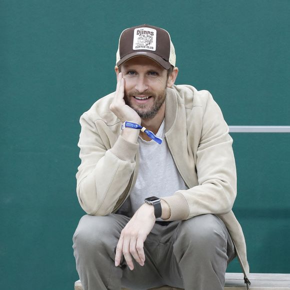 Exclusif - Philippe Lacheau - Tournoi des Célébrités sur le court Suzanne-Lenglen à Roland Garros à l'occasion de l'Alpine Paris Major Premier Padel 2025 à Paris le 14 septembre 2025. © Marc Ausset-Lacroix/Bestimage