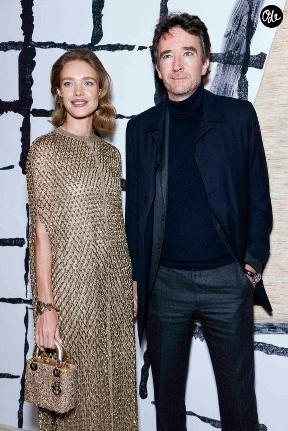 Natalia Vodianova et Antoine Arnault assistent au défilé Christian Dior Haute Couture printemps-été 2024 lors de la Semaine de la mode haute couture de Paris, le 22 janvier 2024 à Paris, en France. Photo : Ik Aldama/Dpa/Abaca