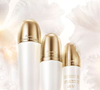 Vendue 155 euros, la crème Orchidée Impériale Brightening de Guerlain offre un soin anti-âge haut de gamme qui améliore visiblement la fermeté et l'éclat du teint.

La crème Orchidée Impériale Brightening de Guerlain, dans notre top 5 des meilleures crèmes solaire !