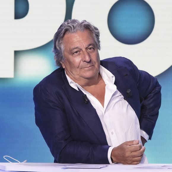 “Non, c’est idiot”, ajoute l’acteur après une protestation de Loris Giuliano

Exclusif - Christian Clavier - L'émission TPMP (Touche pas à mon poste) présentée par Cyril Hanouna avec l'équipe du film "les Méchants" de M. Achour,  diffusée en direct le 7 Septembre 2021. © Jack Tribeca / Bestimage
