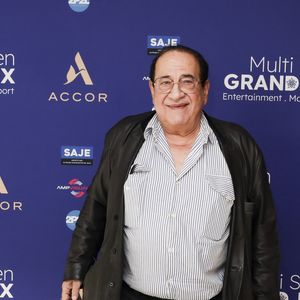 Mais à l'époque, le producteur Jean-Luc Azoulay souhaitait qu'une autre star de la télévision porte la série.

Jean-Luc Azoulay à la première édition du Multi Screen Grand Prix à Paris, le 12 juin 2025 - 

© Jack Tribeca / Bestimage