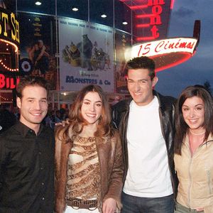 Révélée par Star Academy, cela fait 25 ans qu'elle occupe la scène musicale française... 

Jean-Pascal, Mario, Jenifer (Star Academy) et Olivia Ruiz lors de l’ouverture d’une nouvelle attraction à Disneyland Paris, au parc Walt Disney Studios, le 16 mars 2002. © Bestimage