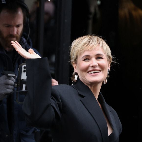 Judith Godrèche - Arrivées au défilé Jacquemus lors de la Fashion Week Masculine prêt-à-porter Automne/Hiver 2025-2026 à Paris, le 26 janvier 2025. 
© Denis Guignebourg / Bestimage