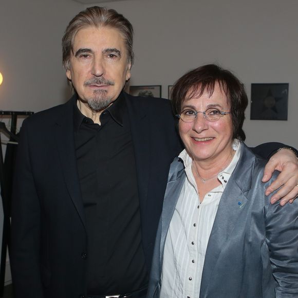 Dans les colonnes de "Paris Match", Serge Lama a accepté de se livrer sur la disparition de son amie de longue date, Marie-Paule Belle, décédée récemment à l'âge de 80 ans.

Exclusif - Serge Lama, Marie-Paule Belle - Backstage du concert de Serge Lama à la salle Pleyel à Paris, France. 
© CVS/Bestimage