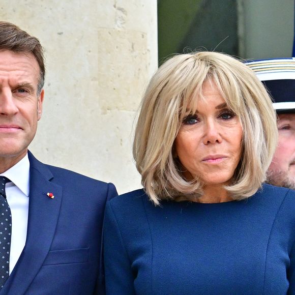 La rencontre a eu lieu dans un contexte international tendu, marqué par les tensions au Moyen-Orient.

Le président français Emmanuel Macron et Brigitte Macron à l'Elysée, le 8 octobre 2025. 

© Christian Liewig / Bestimage