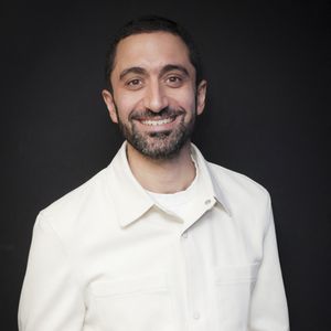 Bien sûr, Jimmy Mohamed proscrit les boissons gazeuses sucrées.

Exclusif - Dr Jimmy Mohamed - Dr Jimmy Mohamed pose en marge de sa venue à Radio J à Paris, France, le 28 février 2023. © Jack Tribeca/Bestimage