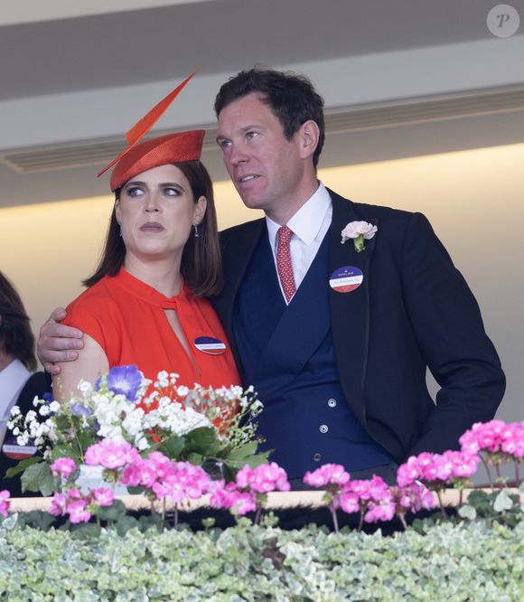 Le bébé est attendu pour 2026 et a été accueilli avec enthousiasme par les internautes.

Cinquième et dernier jour du Royal Ascot Meeting qui se tient à l'hippodrome d'Ascot, dans le Berkshire, au Royaume-Uni. Ici, la princesse Eugenie (La princesse Eugenie d'York), Jack Brooksbank (La princesse Eugenie d'York), Jack Brooksbank (La princesse Eugenie d'York).
GOFF  / BESTIMAGE