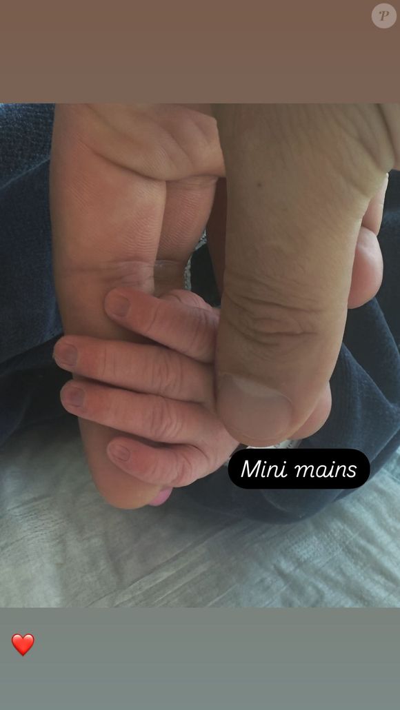 Première photo du bébé d'Alain-Fabien Delon et Laura Bensadoun, Romy
