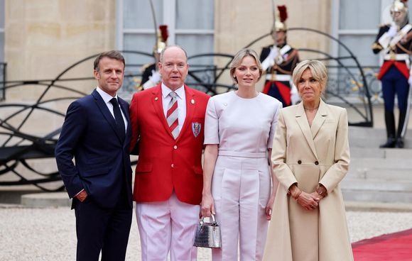 Emmanuel Macron, Albert II de Monaco, Charlene de Monaco, Brigitte Macron - Emmanuel Macron, Président de la République Française, et la Première dame Brigitte Macron Paris, le 26 juillet 2024. © Dominique Jacovides - Pierre Perusseau / Bestimage