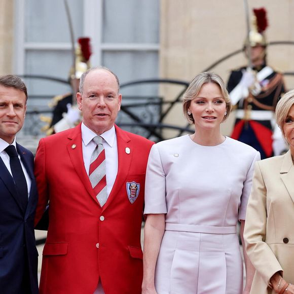 Emmanuel Macron, Albert II de Monaco, Charlene de Monaco, Brigitte Macron - Emmanuel Macron, Président de la République Française, et la Première dame Brigitte Macron Paris, le 26 juillet 2024. © Dominique Jacovides - Pierre Perusseau / Bestimage