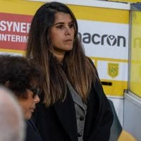 Karine Ferri fière de son mari Yoann Gourcuff qui retrouve les terrains de foot : l'animatrice fait le déplacement avec leur jeune fils Maël