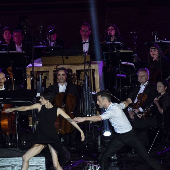 Exclusif - Marie-Claude Pietragalla et son mari Julien Derouault - Soirée spéciale " Notre Dame de Paris, Le Grand Concert " qui s'est déroulée dans la Cour des Invalides à Paris 7eme et diffusée sur France 2 samedi 20 Avril 2019. 
© Pierre Perusseau / Bestimage