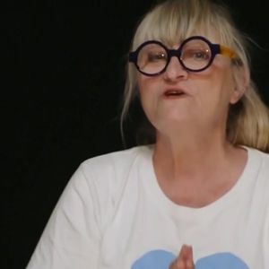 Mais leur stratégie a rapidement échoué : lors de la table ronde, les loyaux, menés par Christine Bravo, ont décidé de s’unir pour viser la nouvelle recrue. 

Capture d'écran de l'épisode des "Traîtres" du 27 septembre 2025.