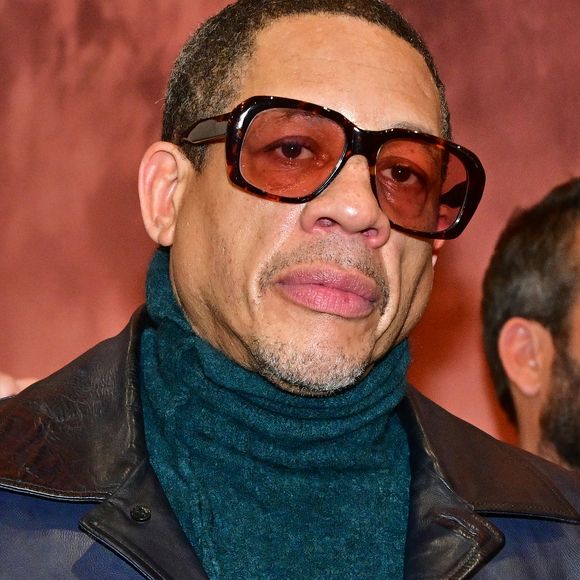 Inspiré par ses racines antillaises, il s’est associé à Ludovic Kpodar et Guillaume Château pour développer le projet.

JoeyStarr - 104ème édition du Prix d'Amérique 2025 à l'hippodrome Paris-Vincennes le 26 janvier 2025. © Christian Liewig/Bestimage